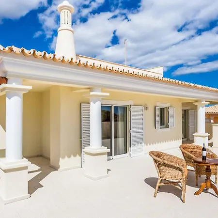 Luz Figueiras Villa